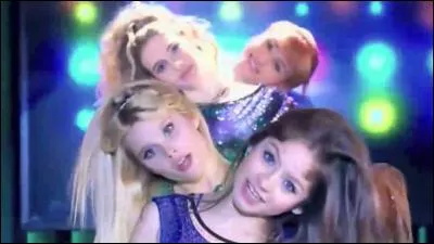 Dans l'épisode 26, sur quelle chanson ont chanté toutes les personnes présentes au Jam and Roller ?