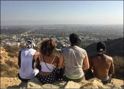 Tal est partie à ... pour enregistrer son album.