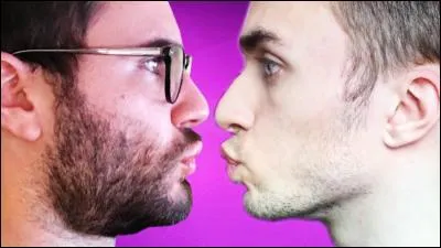 Squeezie est-il gay ou a-t-il une petite amie ?