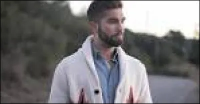 Avec quelle chanson s'est-il fait connaître ?