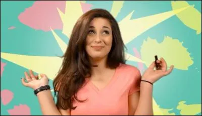 A-t-elle déjà fait des tutoriels coiffure ?