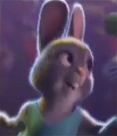 Comment s'appelle la femme qui fait la voix de la lapine sur la photo ?