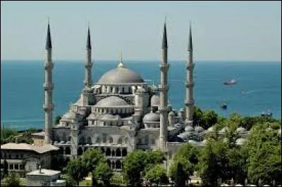 Où se trouve ce monument ?