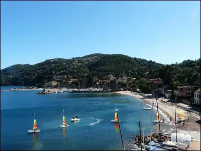 Dans quel département se trouve Théoule-sur-mer?