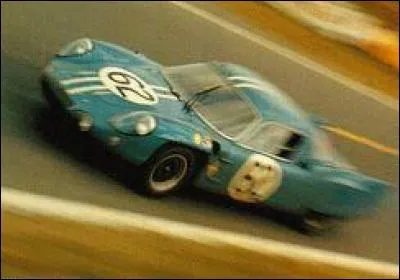 Quelle voiture française sa classe en 9e position à l'arrivée ?