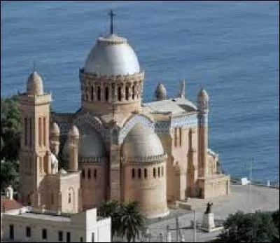 Cette cathédrale est :