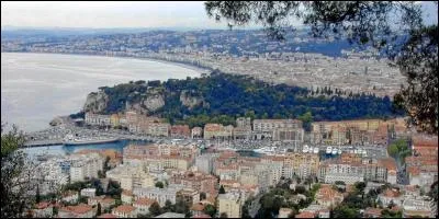 Et que l'on ne vienne pas nous parler d'air marin ici ! Quelle ville côtière est 4e du classement ?