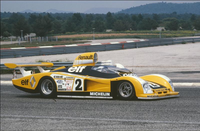 L'édition 1978 voit la victoire d'un équipage français sur une voiture entièrement française. Quelle est la voiture victorieuse?