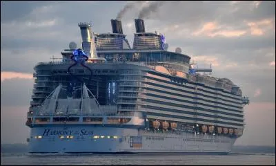 Le navire de croisière "Harmony of the Seas" a été assemblé en France.