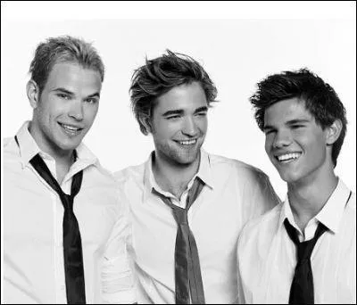 Quels personnages jouent-ils ?