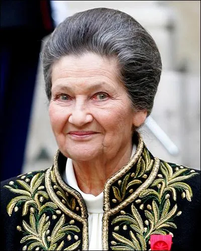 Simone Veil est née dans les années 30.
