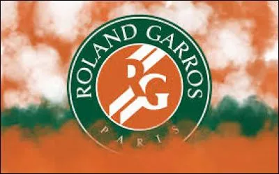 Tous les ans, depuis 1891, se déroule durant le mois de juin le tournoi de Roland Garros. Sur quelle surface les joueurs s'affrontent-ils ?