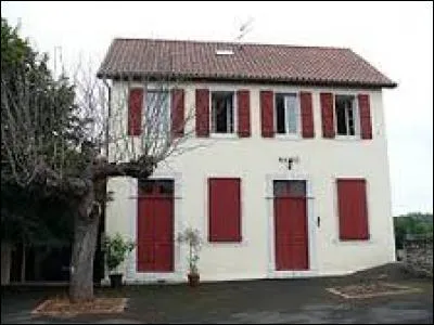 Nous terminons ce soir en Aquitaine à Tabaille-Usquain. Petit village de 31 habitants, dans l'arrondissement d'Oloron-Sainte-Marie, il se situe dans le département ...