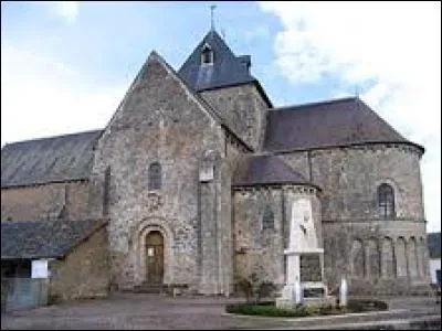 Voici l'église Saint-Laurent de Neuvy-en-Champagne. Village des Pays-de-la-Loire, il se trouve dans le département ...