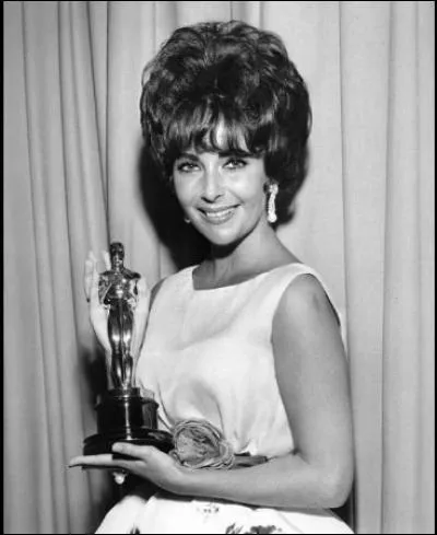 Elizabeth Taylor l'a reçu pour "La Vénus au vison" en :