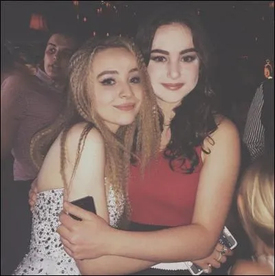 Elle a également 1 demi-soeur, comment s'appelle-t-elle ?