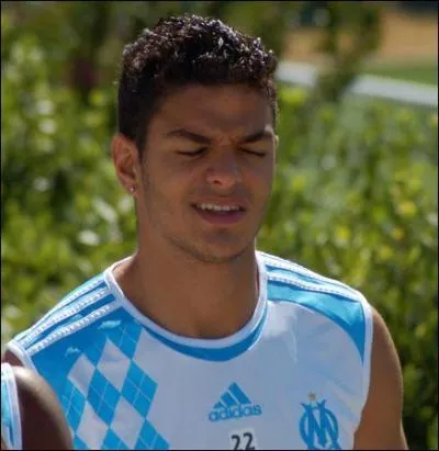 Quel est ce footballeur ?