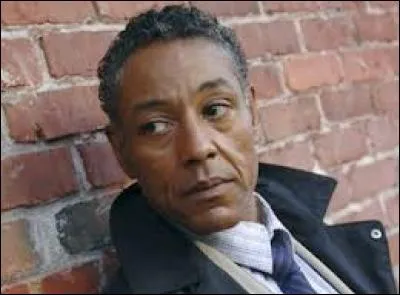 Trouve le nom du personnage.