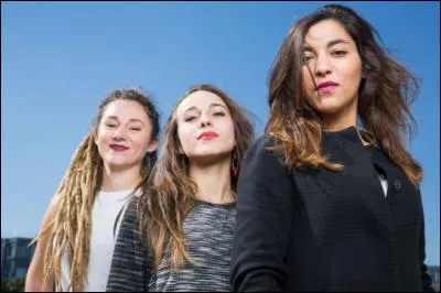 Comment s'appellent les trois chanteuses ?