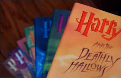 Au départ, les producteurs voulaient combiner deux ou trois livres dans un seul film.