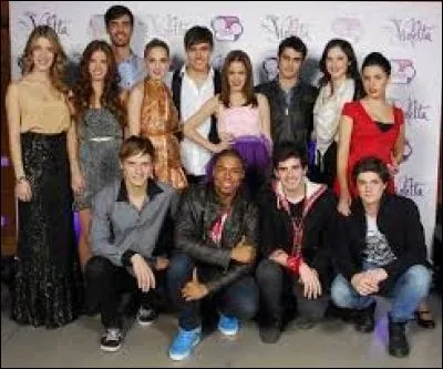 Qui Violetta déteste-t-elle ?