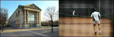 François 1e était passionné par cette activité.
Voici un petit dialogue historique et réel entre François 1e et un moine : 
- Ventre Saint-Gris! s'exclama François Ier, voilà un beau coup de moine! 
- Sire! répondit finement Sa Révérence, ce sera un coup d'abbé, quand il vous plaira.
Cela se passait dans un « tripot ».
Que signifie, dans ce cas, le mot « tripot » ?