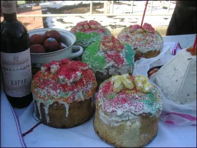 À quelle occasion prépare-t-on le "кулич" ?