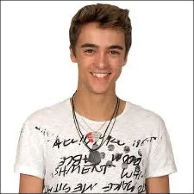 Le nom de famille d'Alex est :