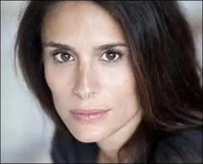 Où Caroline reçoit-elle ses patients ?