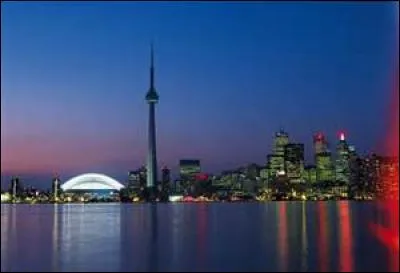 TORONTO - La ville la plus peuplée du Canada est située sur la rive nord-ouest du...