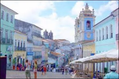 SALVADOR - La première capitale du Brésil (1549-1763) est située dans l'Etat de...