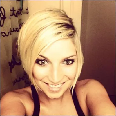 Qui est en couple avec Nadège ?