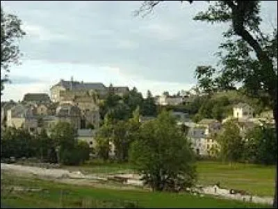 Commune de Lozère, dans le Massif Central, Serverette se trouve en région ...