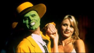 Dans "The Mask", film américain sorti en 1994, quelle actrice interprète la partenaire de Jim Carrey ?