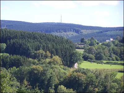 Le Haut-Folin, le point culminant de la Bourgogne, est situé à 901m d'altitude. Il fait partie du...