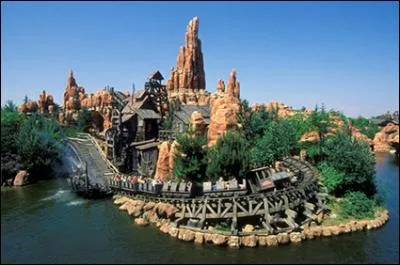 Big Thunder Mountain est un :