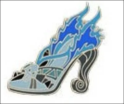 Maintenant, j'ai mes propres chaussures comme Hercule.
Qui suis-je ?