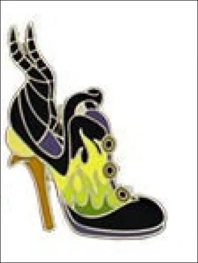 Mes chaussures sont fabriquées en moins d'un mois c'est mieux que dormir 100 ans.
Qui suis-je ?