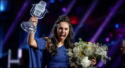 Comment se nomme la gagnante 2016 ?