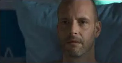 Qui est auprès de Guillaume à son réveil ?