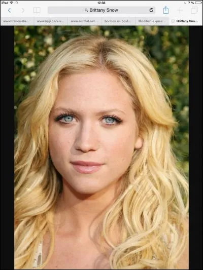 Qui est cette c&eacute;l&eacute;brit&eacute; ?