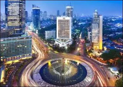 Géographie ~ Où me situez-vous Jakarta ?