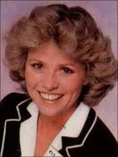 Comment se pr&eacute;nommait la sympathique h&ocirc;tesse d'accueil ?