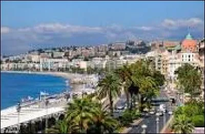 Quelle est cette ville où les Anglais aiment se promener ?