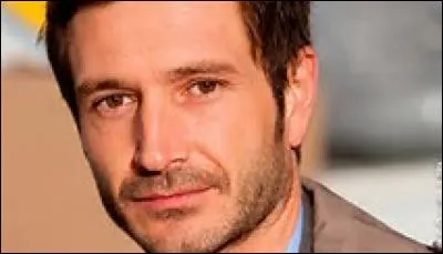 Qu'est-ce qui unit Alice à Mathieu Brémond ?