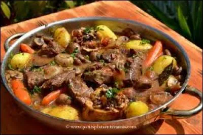 Ensuite vient le plat de résistance : les coups de bœufs en sauce ! C'est copieux est riche en calorie !