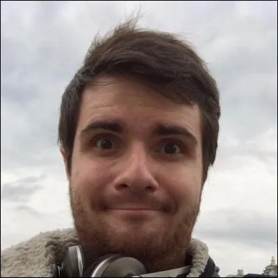 Qui est ce YouTuber ?