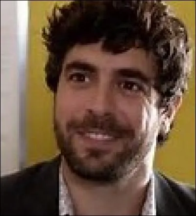 Qui est la mère d'Adrian ?