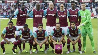 Le 26 juin 2015, avec quel club anglais s'engage t-il ?