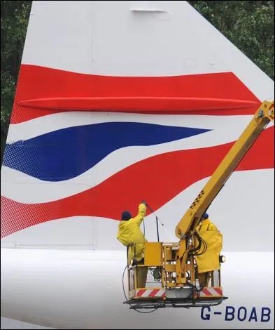 Pour rsoudre ses problmes financiers, British Airways envisage de: